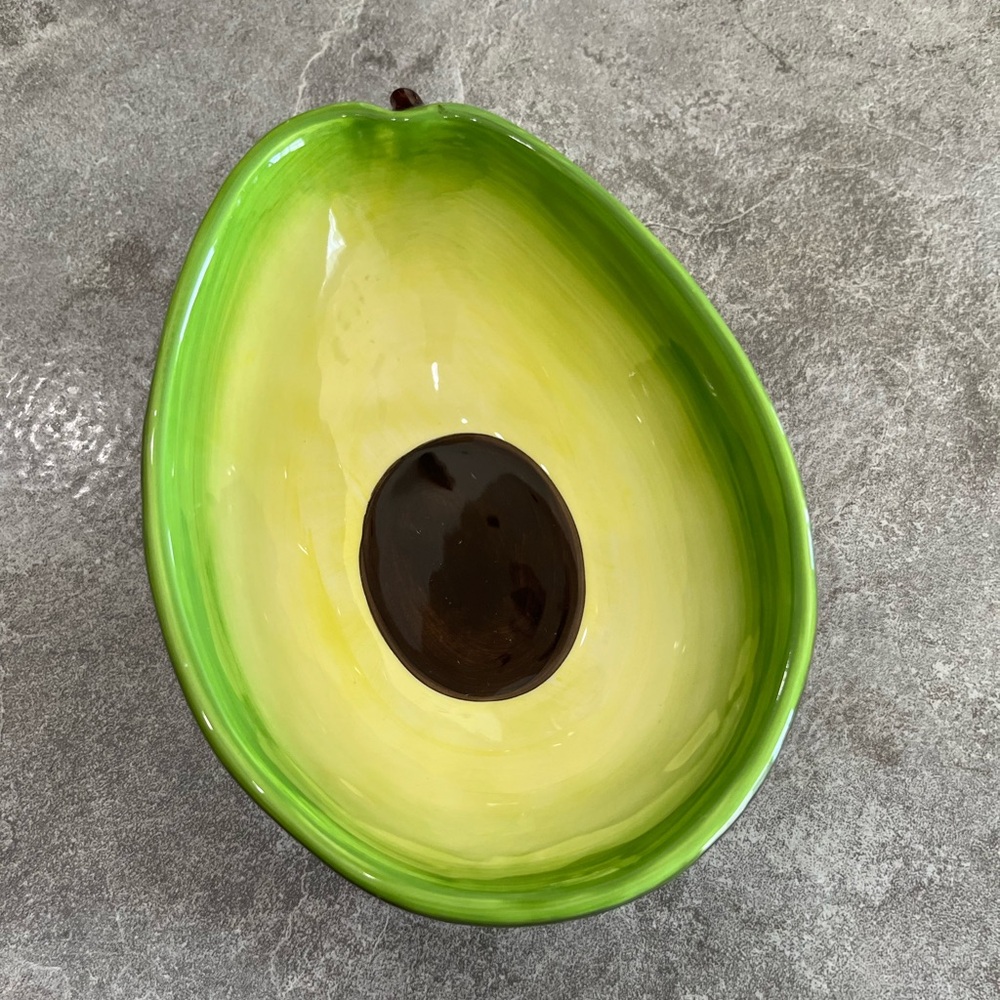 Avocado bowl - ceramic- for guacamole